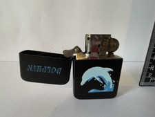 RETRO VINTAGE DOLPHIN