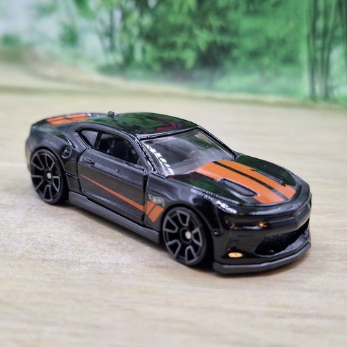 Hot wheels camaro ss - hot,