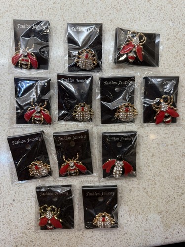 Vintage costume jewellery - x,