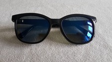 Camp Cove black frame
