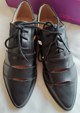 BNWT DOLCIS WOMEN'S CUT OUT