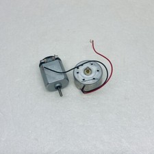 Lot Of 2 Small 1.5V-3V Hobby