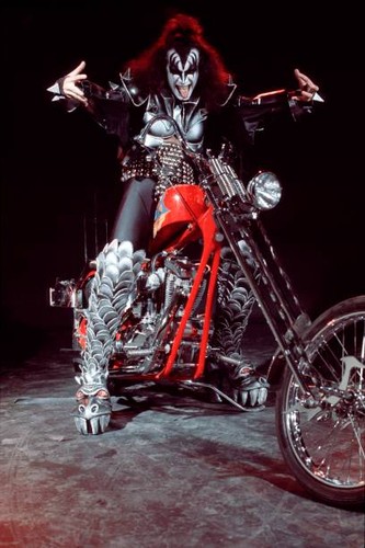 Gene simmons and kiss - and,