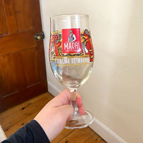 Madri stemmed pint lager - madri,