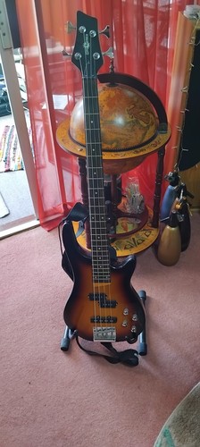 Chicago bass guitar - chicago, by
