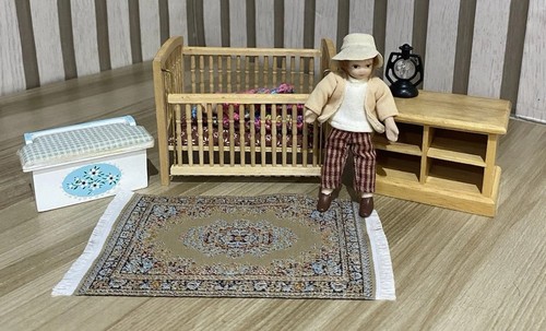 Doll house furniture - doll, 🤎