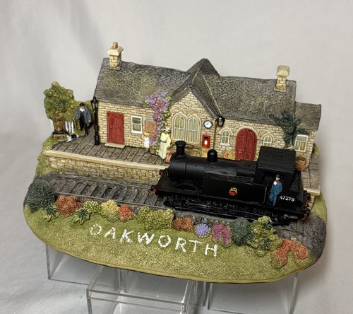 Lilliput lane passing through - lane,