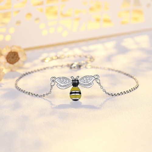 Stunning crystal bee bracelet - stunning,