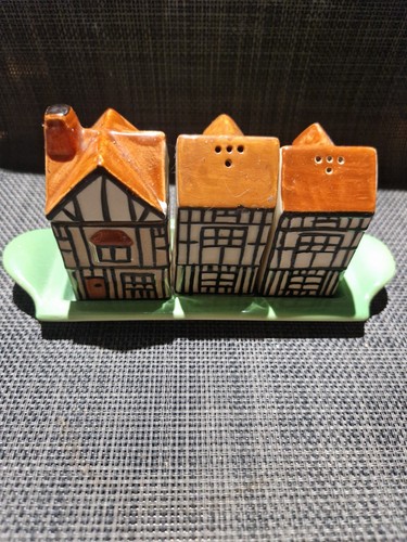 Vintage shorter and son tudor - vintage,