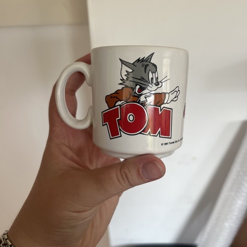 Tom and jerry - tom,