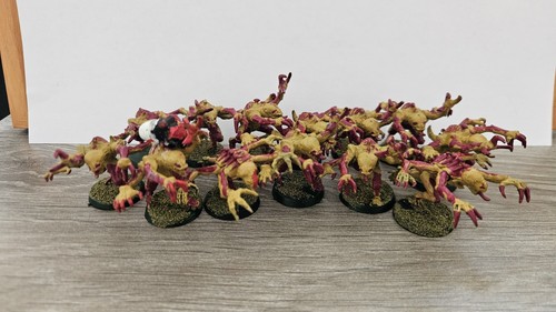 13x genestealers 40k - genestealers,,