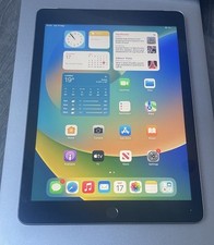 Apple iPad 5th Gen. 128GB, Wi-Fi, 9.7in - Space Grey