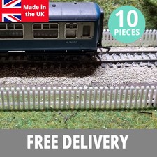 00 Gauge White Picket Fence