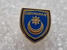 Portsmouth lions Sheild Vintage Rare Pin BADGE Pfc pompey 657 Firm Small Sheild 