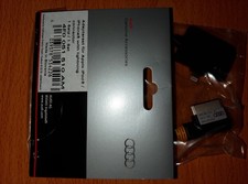 New Genuine Audi in Car Adaptor For Apple I Pod / I Phone. Part 4F0051510AM.