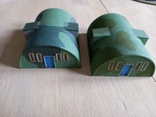 2 Hornby Nissan Huts