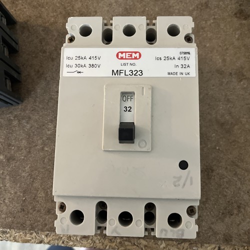 Mem amp 25ka - triple, pole