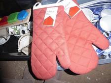 Brand New Habitat oven gloves