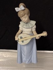 LLADRO NAO Porcelain Figurine