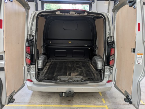 Volkswagen transporter 2023 - volkswagen,