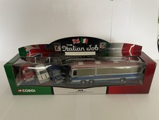 Corgi 36502 Italian Job mini coach set  in excellent con. split in display front