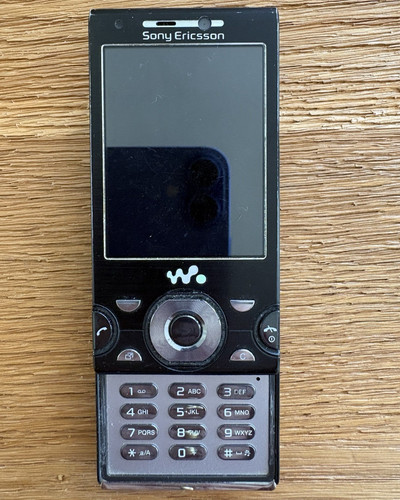 Sony ericsson w995 slider - sony,