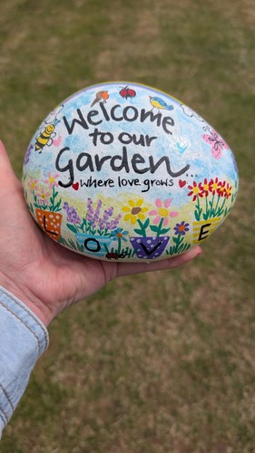 Welcome our garden hand - to,