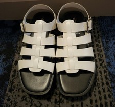 Womens Schuh White  Faux Leather Gladiator  Sandals Size 6