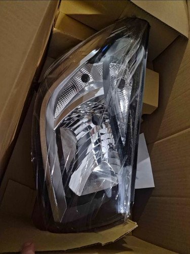 Renault traffic left headlight - traffic,