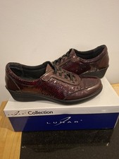 Pavers Bergundy Coloured Wedge Heel Slip On Size 5 Shoes