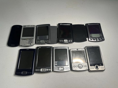 Lot vintage palm pilots - of, 10