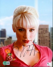 BRYCE DALLAS HOWARD Signed