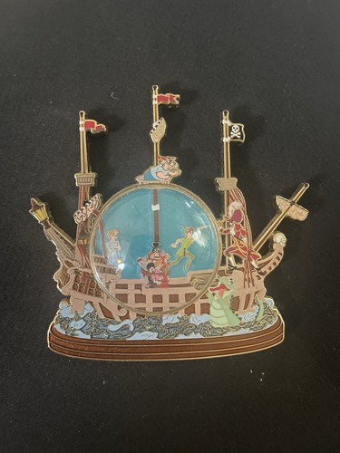 Dec disney peter - peter, snowglobe