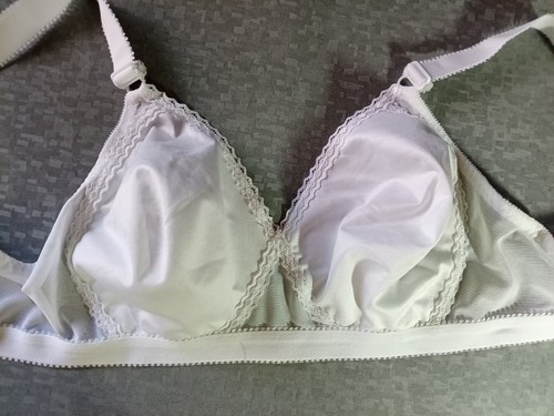 Cross your heart - 44b, vintage