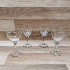 4 x Vintage Floral Etched Wine Glasses - 250ml
