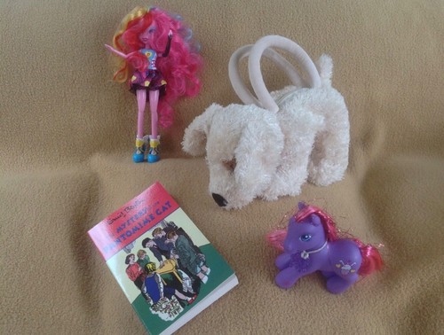 Puppy dog bag singing - puppy,