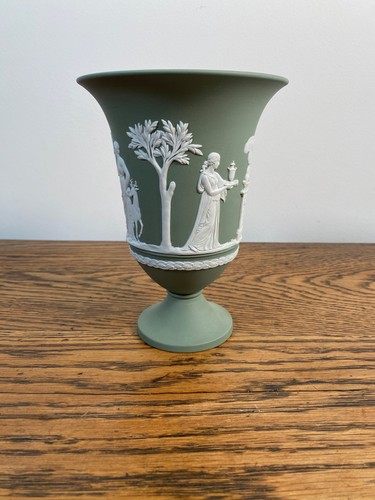 Large wedgwood green jasper - large,