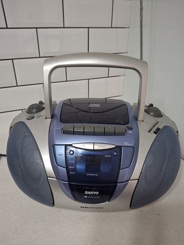 Sanyo bassxpander radio - bassxpander, cd