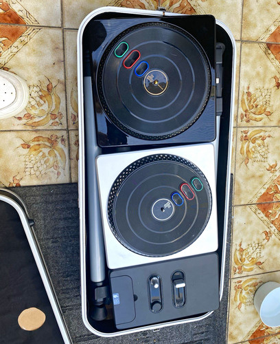 Hero turntable controllers - dj,