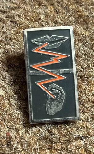 Renault pin badge - renault,