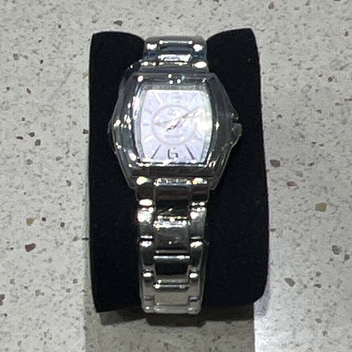 Tonneau analogue wristwatch - tonneau,