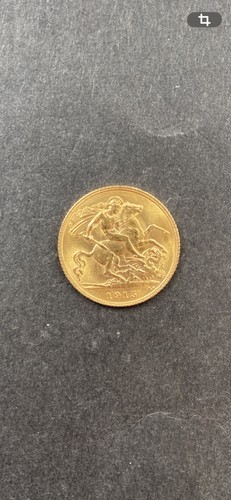 1915 half gold sovereign - half,