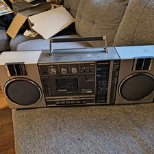 SHARP GF -7400E  Stereo Radio