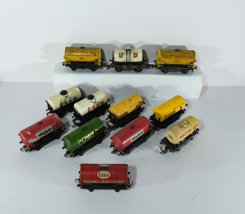 Hornby triang tank - triang, wagons