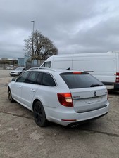 SKODA SUPERB ESTATE BLACK EDITION 2.0 TDI 2008-2014 3T BREAKING SPARES WHITE CFF