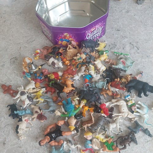 Lot vintage plastic - of, toy