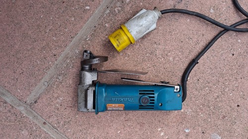 Makita js3201j 110v 2mm 710w - js3201j,