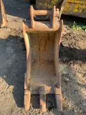 45cm/ 18"  excavator  bucket 45mm pins..5 ton / JCB 3CX ..  £220+VAT