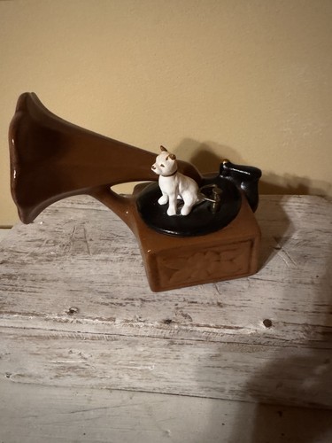 Vintage nipper dog gramophone - nipper,