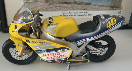 Valentino rossi nastro azzuro - valentino,